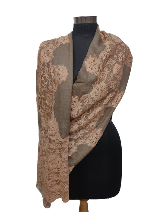 Pasham Golden Chantilly Limited Edition Stole.