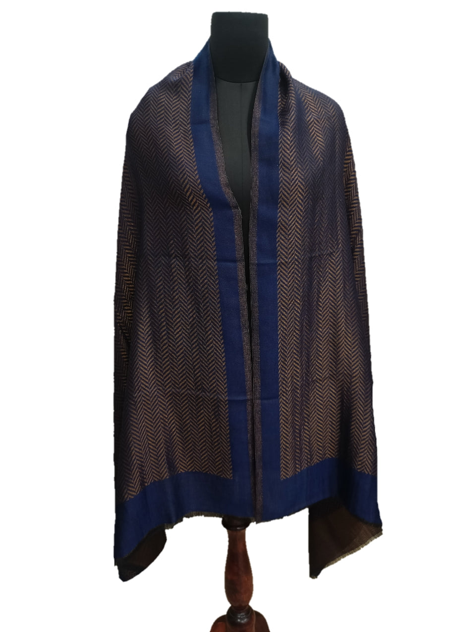 Cashmere Zari Triangle Stole.