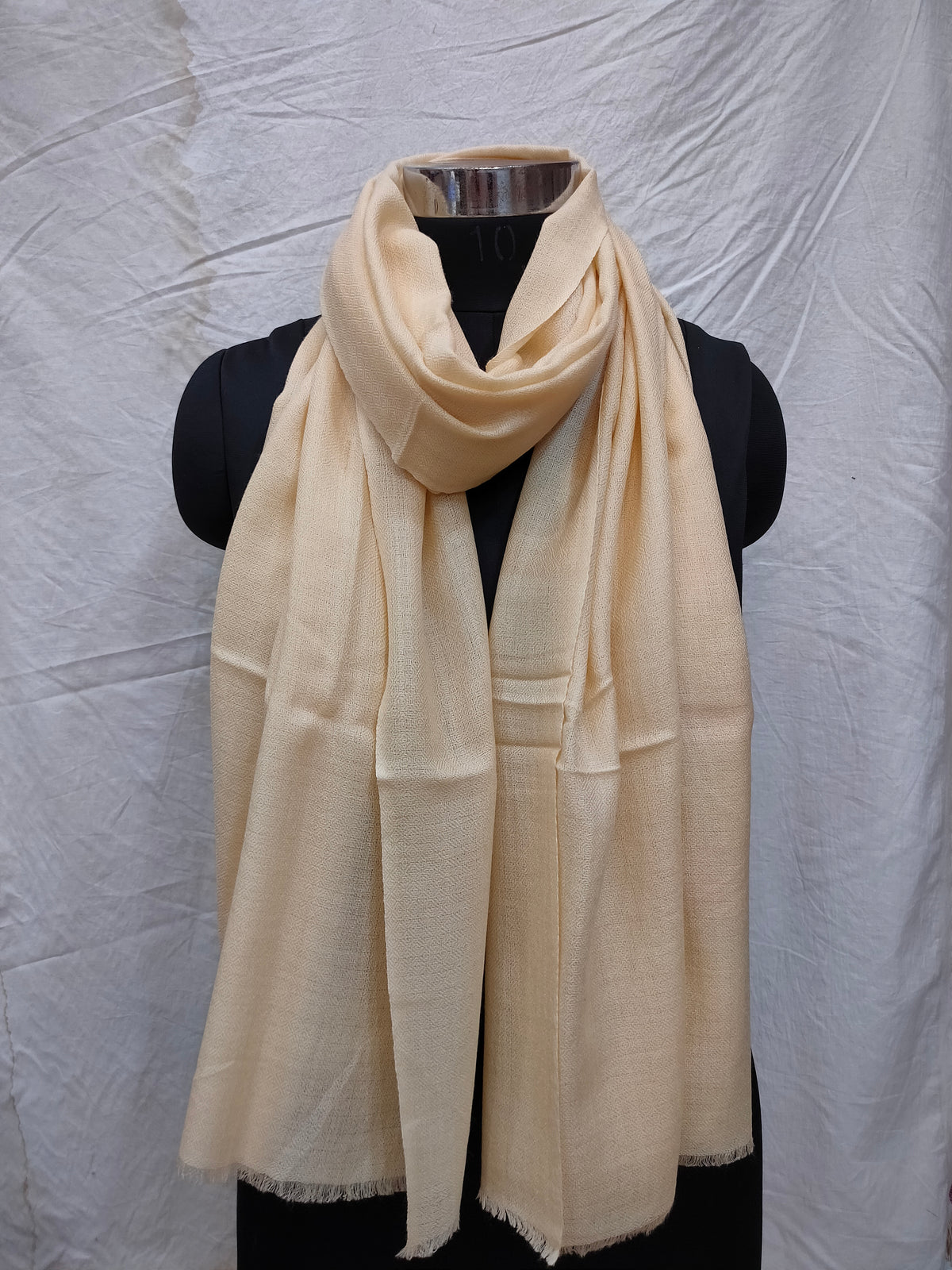 Pure Fine Cashmere Solid color Stole.
