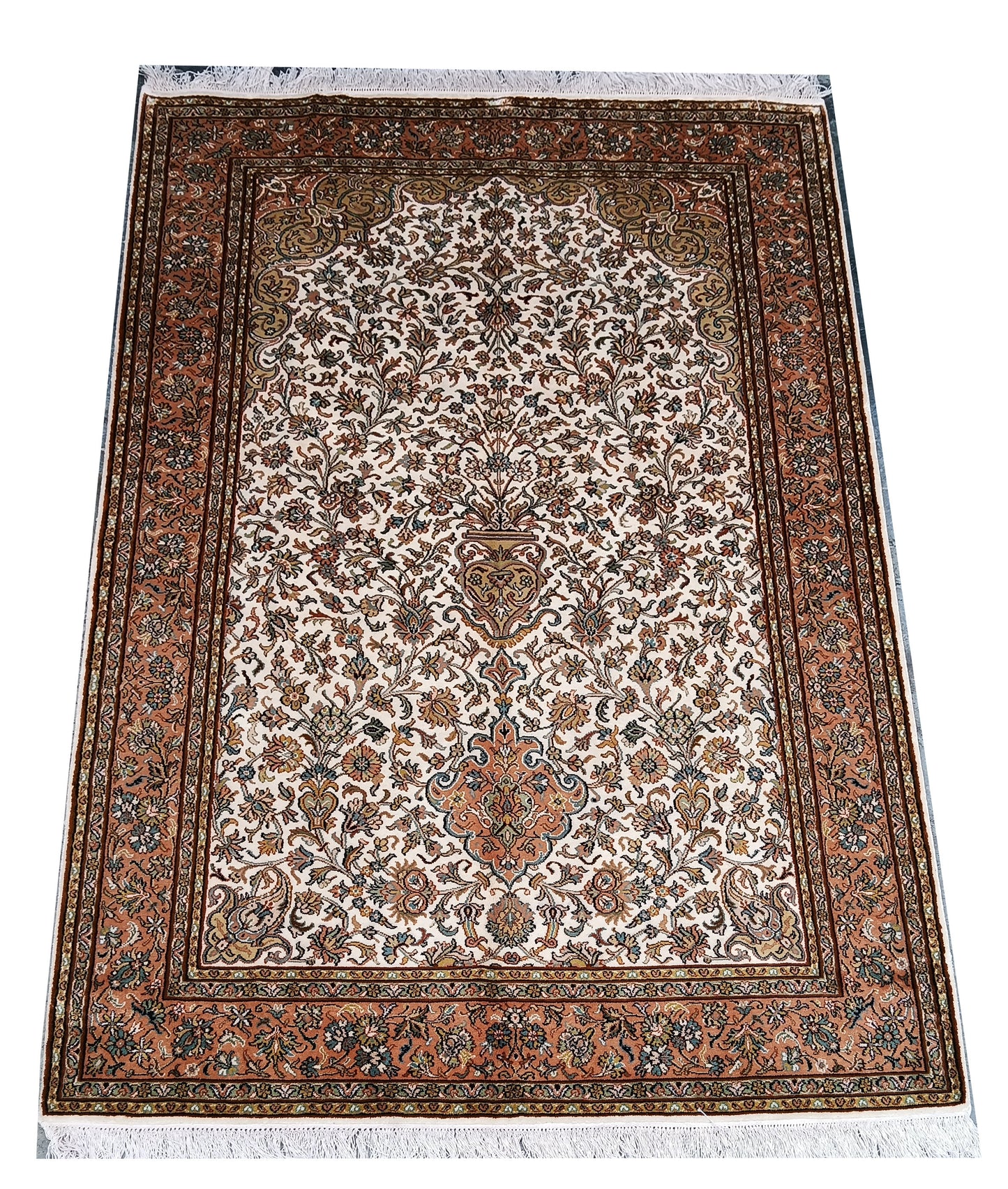 4x6 feet (120x180 cm) Kashmiri Hand Knotted Silk carpet